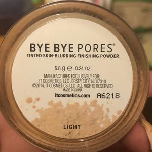 IT cosmetics finishing powder